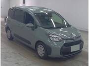 2023 TOYOTA SIENTA X