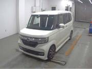 2017 HONDA N-BOX CUSTOM