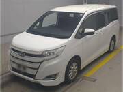 2018 TOYOTA NOAH
