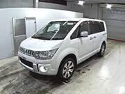 2016 MITSUBISHI DELICA D5