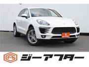 2015 PORSCHE MACAN