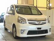 2011 TOYOTA NOAH SI RAYISH