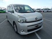 2013 TOYOTA VOXY X L EDITION