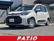 2023 TOYOTA SIENTA X