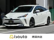 2019 TOYOTA PRIUS