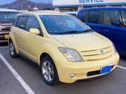 2003 TOYOTA IST