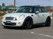 2011 BMW MINI COOPER