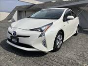 2017 TOYOTA PRIUS