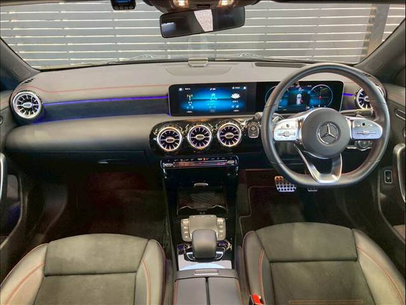 MERCEDES BENZ CLA-CLASS Shooting Brake