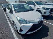 2019 TOYOTA VITZ F