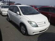 2005 TOYOTA IST