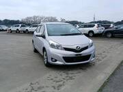 2014 TOYOTA VITZ F SMILE EDITION