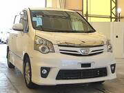 2011 TOYOTA NOAH SI