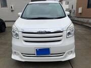 2009 TOYOTA NOAH