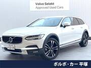 2021 VOLVO V90