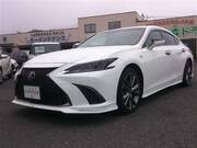 2019 LEXUS ES