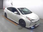 2016 TOYOTA PRIUS