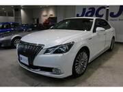 2014 TOYOTA CROWN MAJESTA