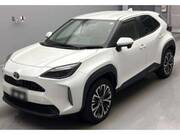 2022 TOYOTA YARIS CROSS