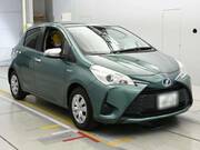 2017 TOYOTA VITZ