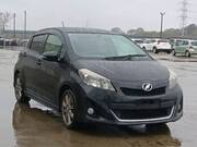 2011 TOYOTA VITZ RS
