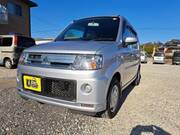 2010 MITSUBISHI TOPPO