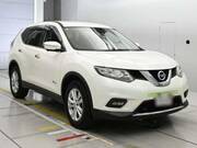 2015 NISSAN X-TRAIL