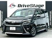 2018 TOYOTA VOXY