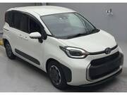 2023 TOYOTA SIENTA