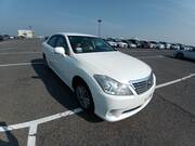 2010 TOYOTA CROWN