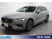 2025 VOLVO V60