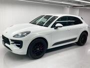 2020 PORSCHE MACAN