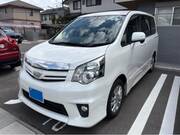 2013 TOYOTA NOAH