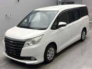 2014 TOYOTA NOAH