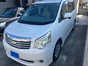 2013 TOYOTA NOAH X