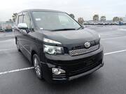 2011 TOYOTA VOXY