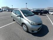 2013 TOYOTA VITZ F
