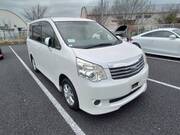 2011 TOYOTA NOAH X