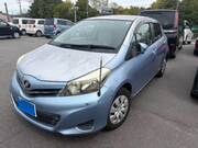 2011 TOYOTA VITZ F