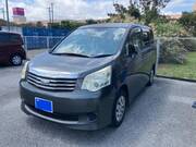 2013 TOYOTA NOAH X