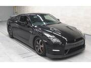 2013 NISSAN GT-R