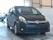 2012 TOYOTA ISIS PLATANA