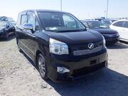 2013 TOYOTA VOXY