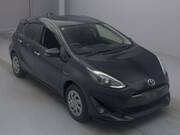 2019 TOYOTA AQUA