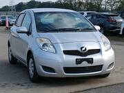 2011 TOYOTA VITZ