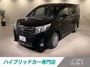2017 TOYOTA NOAH