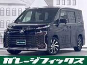 2022 TOYOTA VOXY