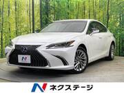 2019 LEXUS ES
