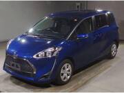 2022 TOYOTA SIENTA X