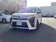 2019 TOYOTA VOXY